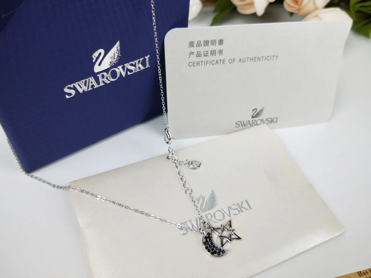 Swarovski Collier pendentif Lune croissante et étoile 6