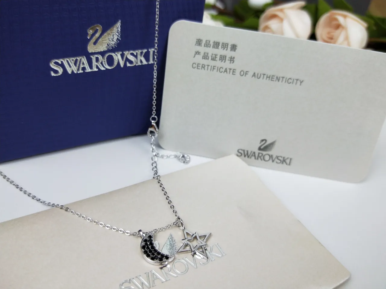 Swarovski Collier pendentif Lune croissante et étoile 11