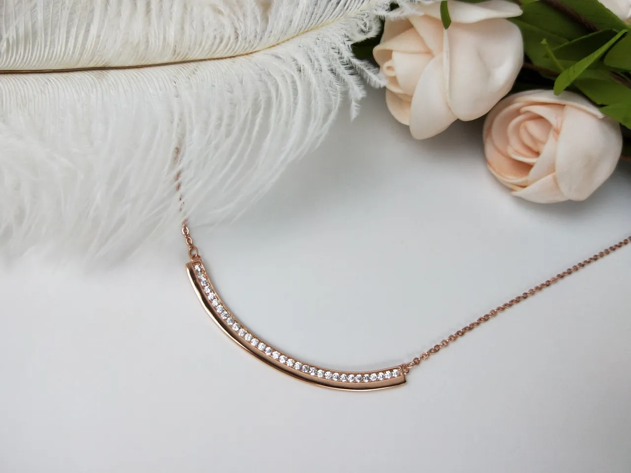 Swarovski Collier à barres courbées en cristal or rose 7