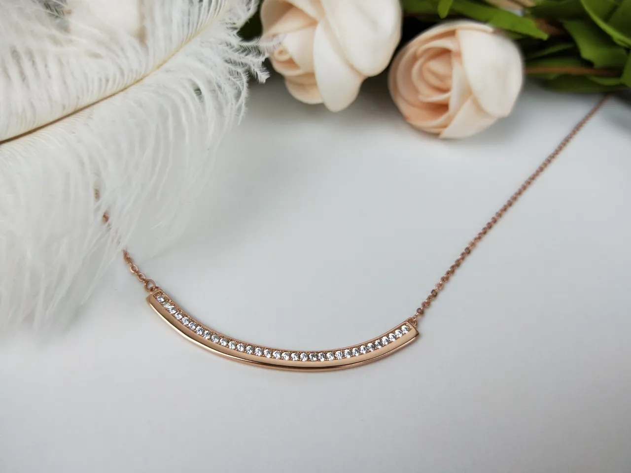 Swarovski Collier à barres courbées en cristal or rose 9