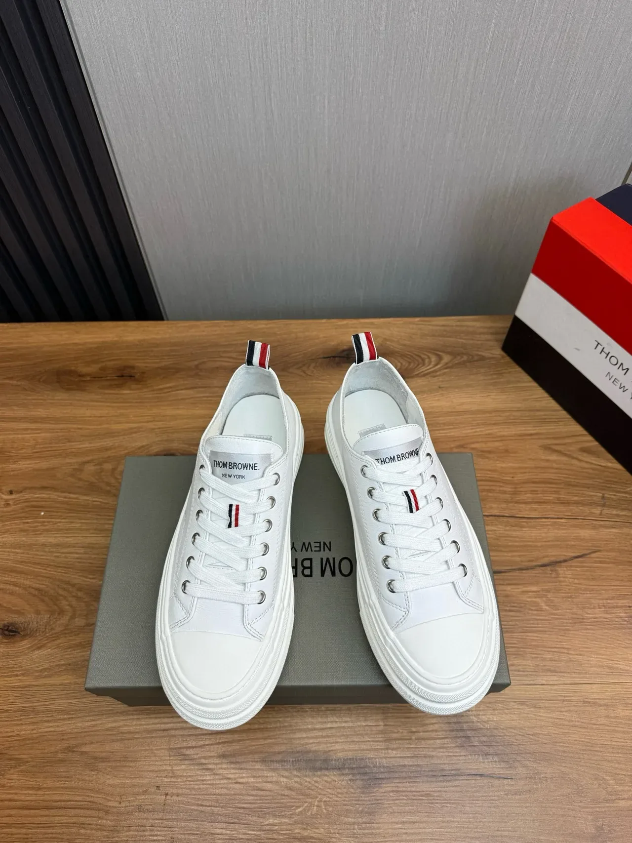 Thom Browne Leather Sneaker White Navy Upper Low-Top Silhouette Lifestyle Sneakers 4