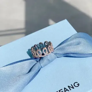 Tiffany & Co. Bague en or bleu en forme de couronne pavée
