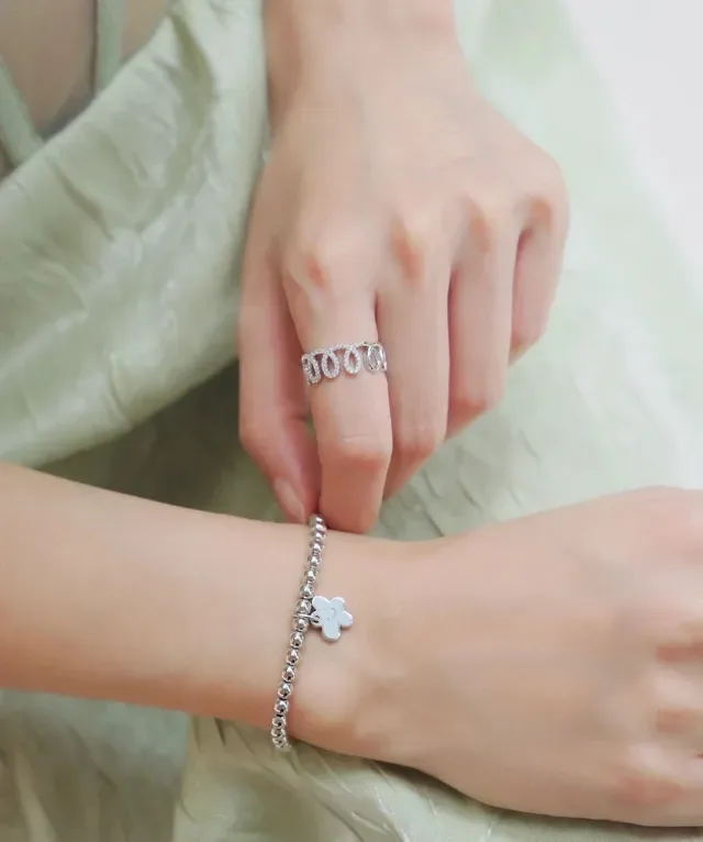 Tiffany & Co. Bague en or bleu en forme de couronne pavée 4