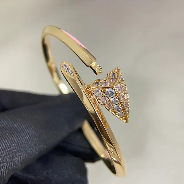 Tiffany & Co. HardWear Arrow Bangle Ouro e prata com motivo de ponta de flecha Pavé-Set cristais pulseira 3