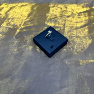 Tiffany & Co. Bague en argent diamants pavé pierre centrale taille émeraude bleu marine