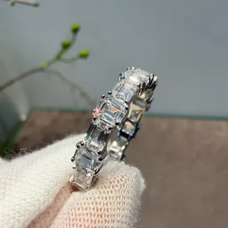 Tiffany & Co. Bague en argent à pierres de taille émeraude en montage à griffes partagées