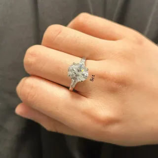 Tiffany & Co. Bague en argent solitaire aux épaules tapered baguette