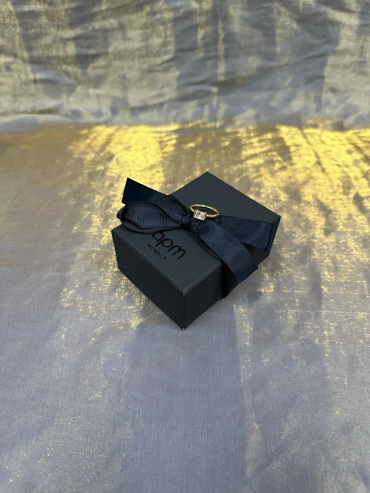 Tiffany & Co. Anel Solitário de Ouro com Pedra de Esmeralda Azul Corte 7