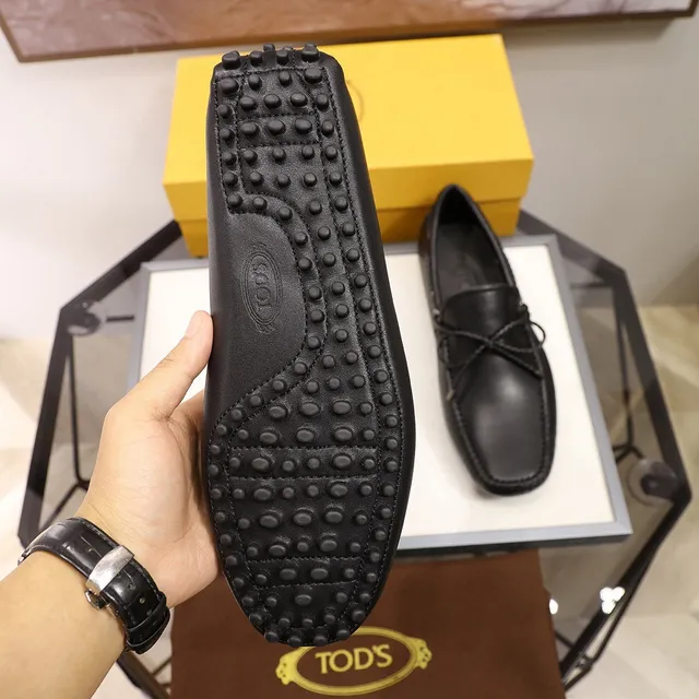 Tod's Cuir Noir Détail Nœud Tressé Mocassin 3