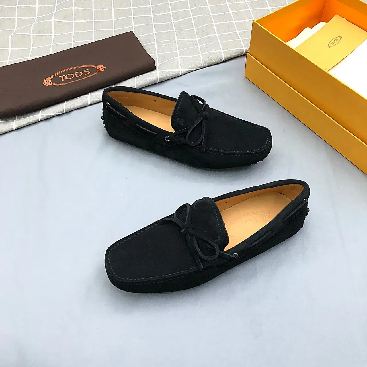 Tod's Bow Loafer Black Beige Suede Upper Detail Loafer 9