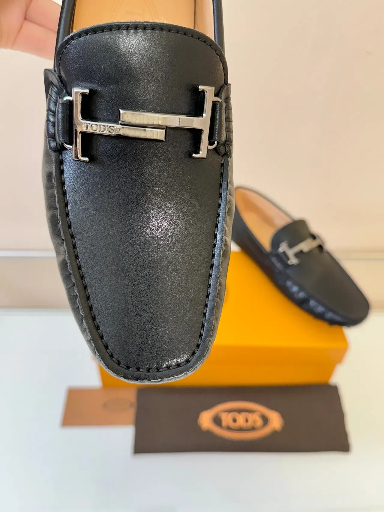 Tod's Gommino Mocassins Cuir Noir H-Buckle Semelle Pebble 3