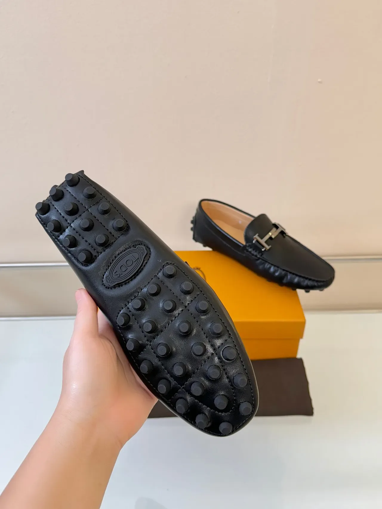 Tod's Gommino Mocassins Cuir Noir H-Buckle Semelle Pebble 5