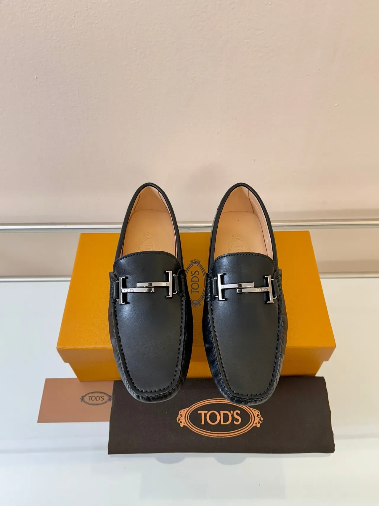 Tod's Gommino Mocassins Cuir Noir H-Buckle Semelle Pebble 6