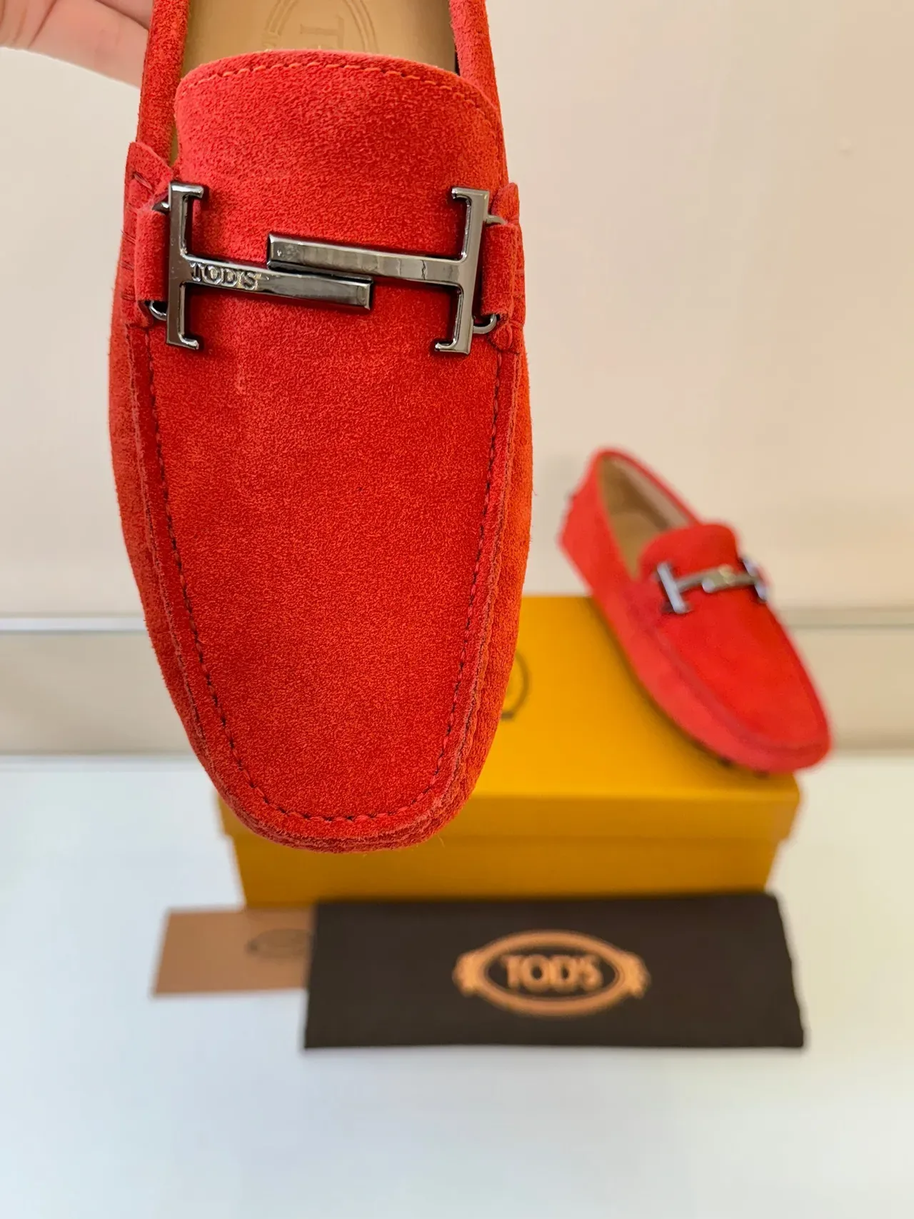 Tod's Gommino Mocassins Daim Rouge H-Bar Mocassins 3