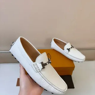 Tod's Gommino White Beige Pebbled Leather Horsebit Buckle Loafer