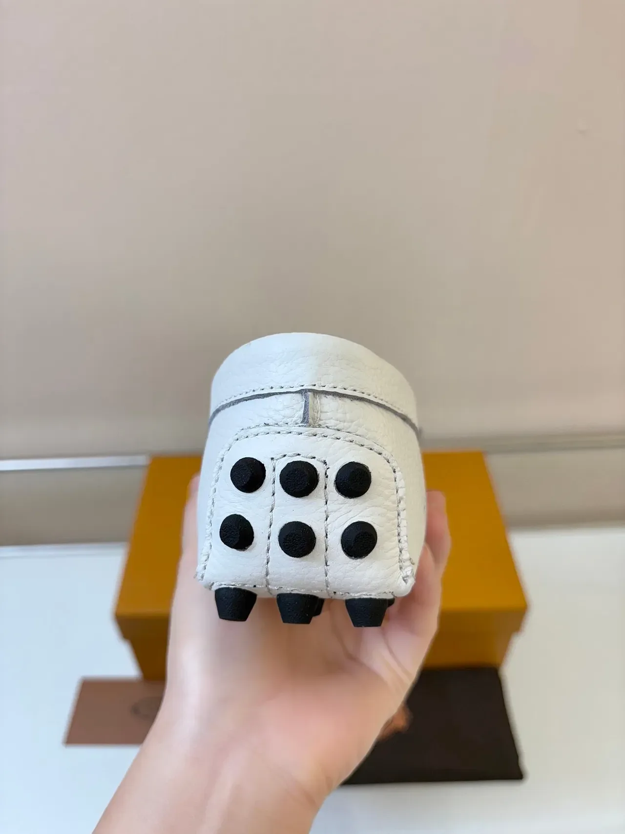 Mocassin Tod's Gommino cuir blanc beige peigné à boucle à mors 4