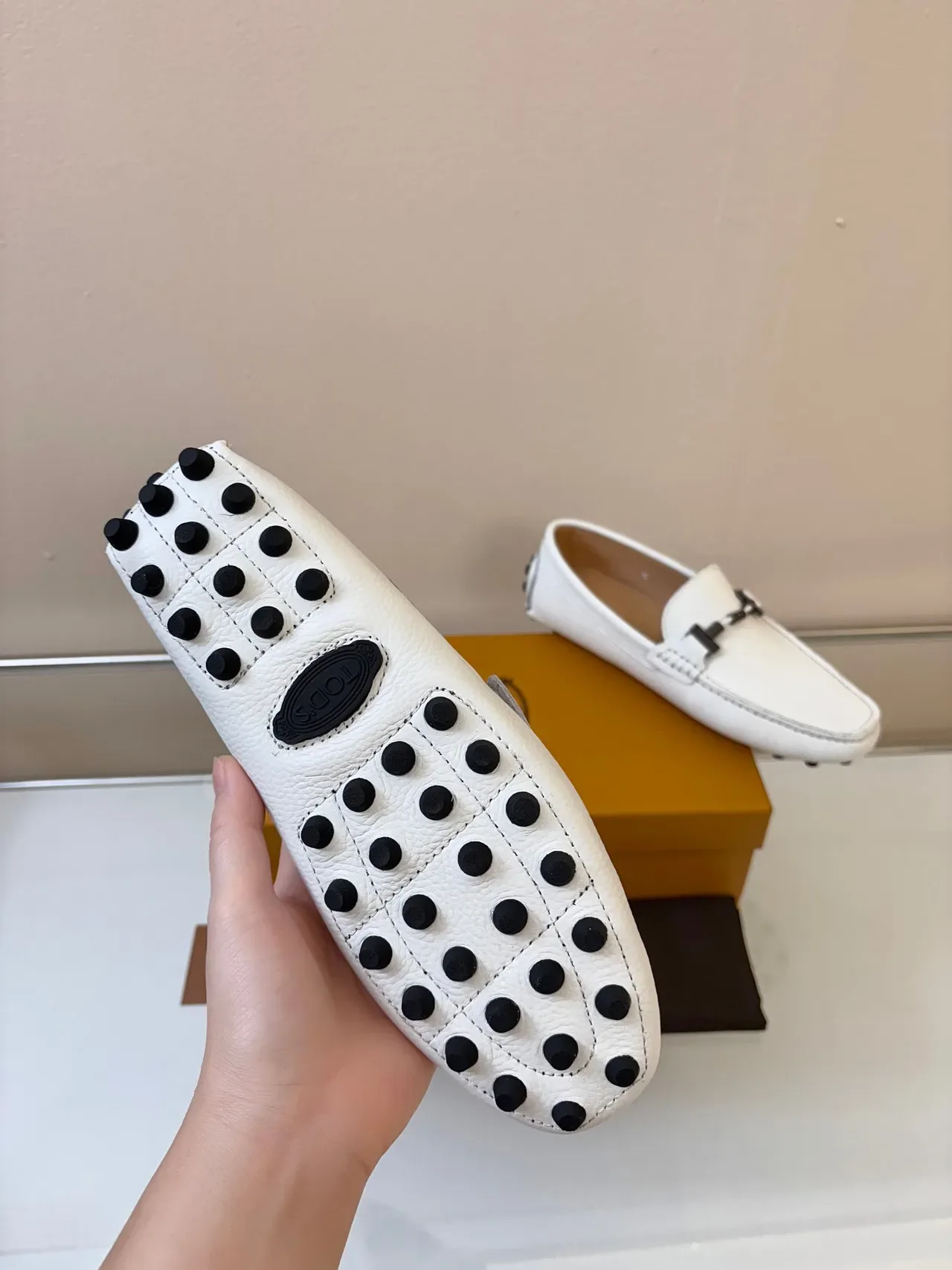 Mocassin Tod's Gommino cuir blanc beige peigné à boucle à mors 5