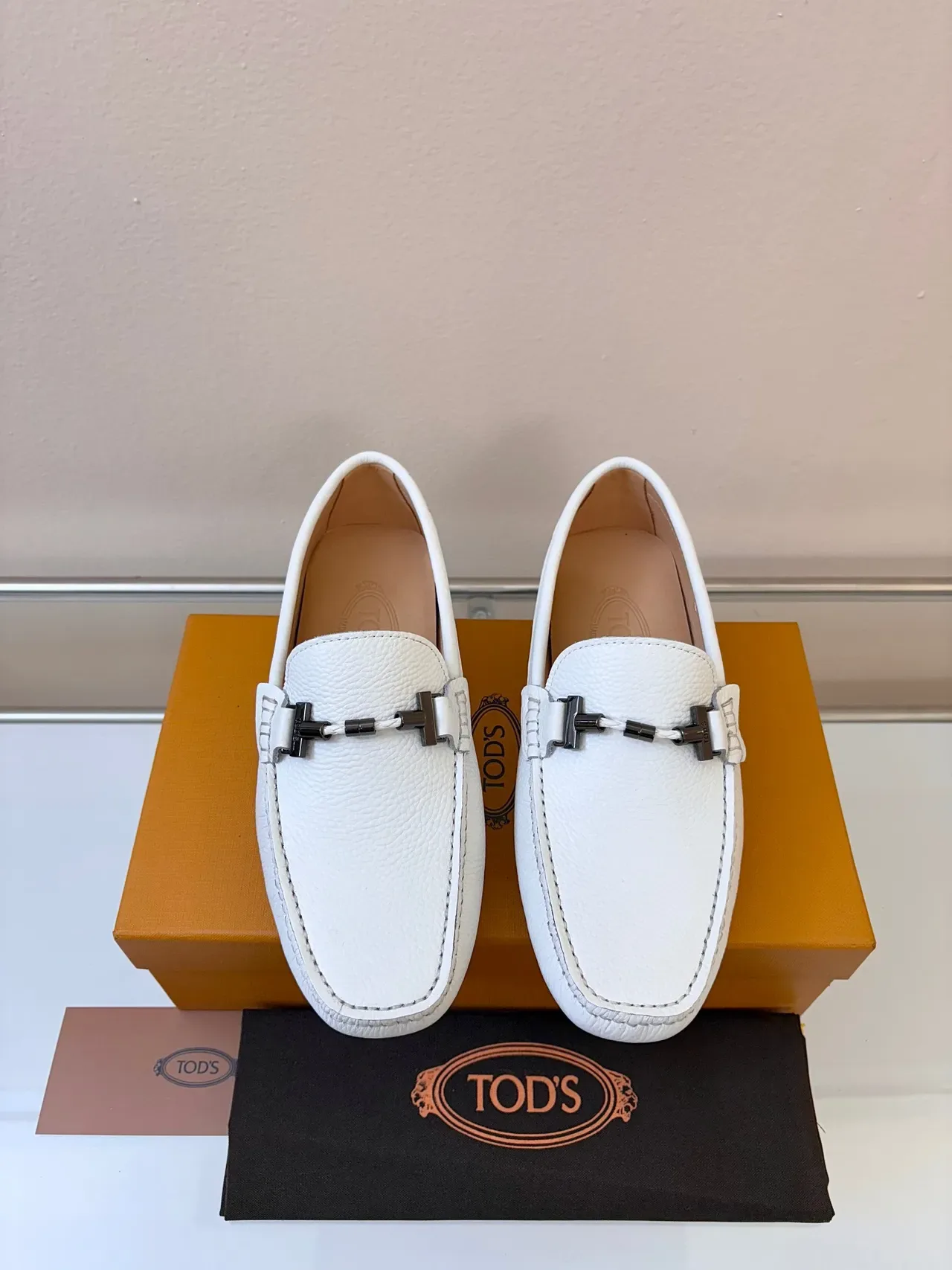 Mocassin Tod's Gommino cuir blanc beige peigné à boucle à mors 6