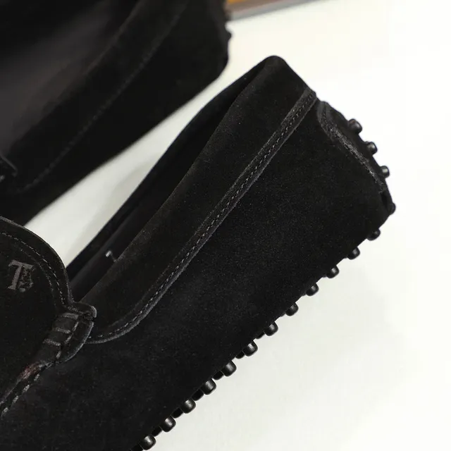 Mocassins Tod's Driving Loafer en daim noir 2