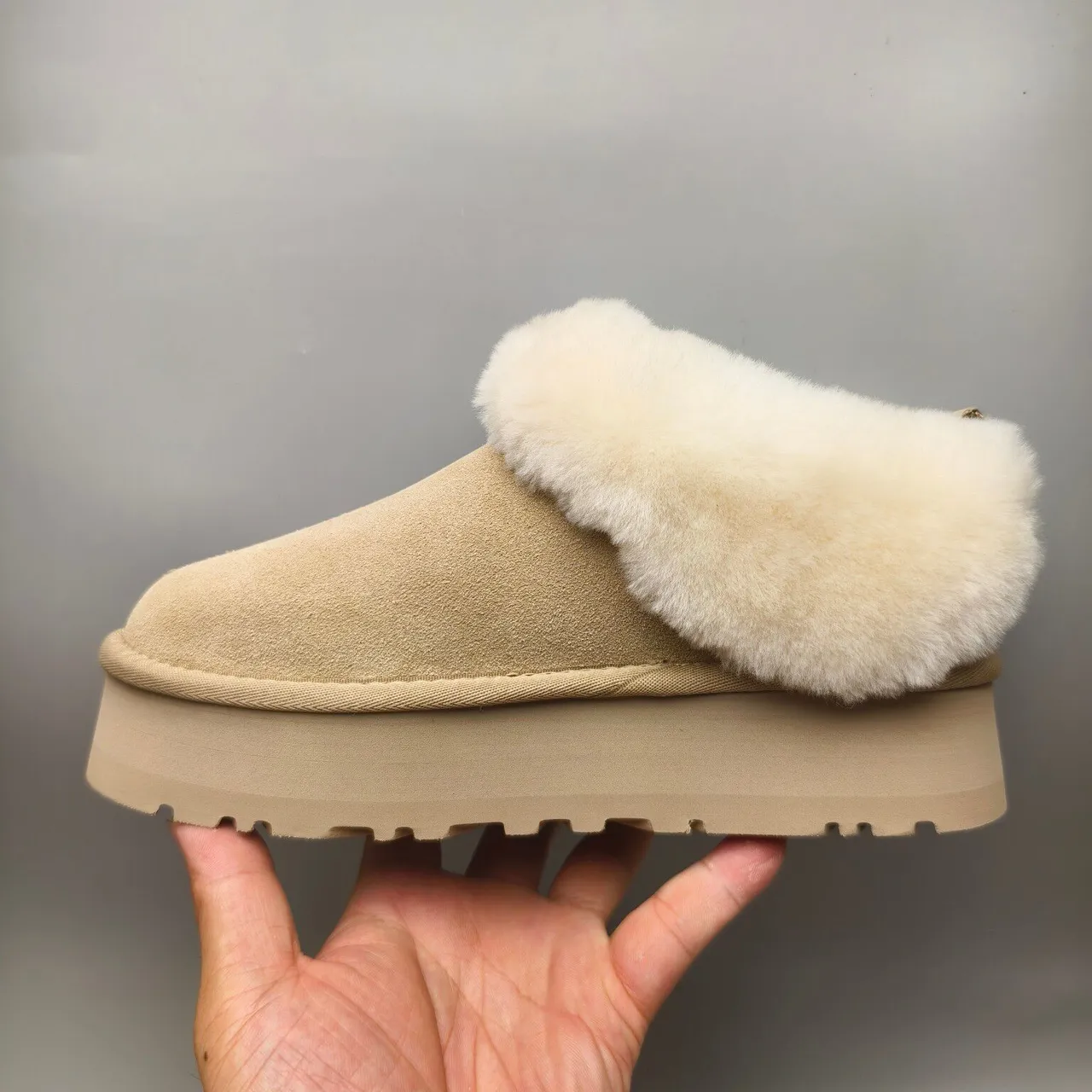 UGG Beige White Shearling-Cuffed Suede Upper Snow Boots 7