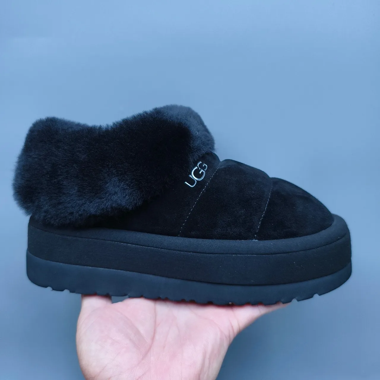 UGG Black Platform Sole Shearling Collar Casual Shoes 2