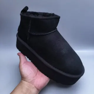 UGG Black Platform Sole Shearling-Lined Cuff Snow Boots