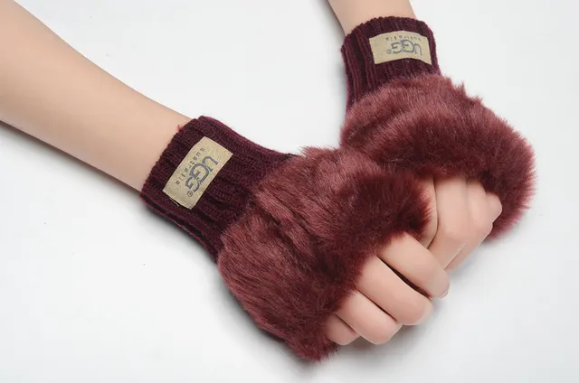 UGG Brown Beige Ribbed Shearling-Trimmed Cuff Knit Gloves 8