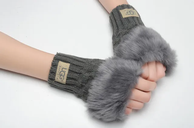 UGG Brown Beige Ribbed Shearling-Trimmed Cuff Knit Gloves 11