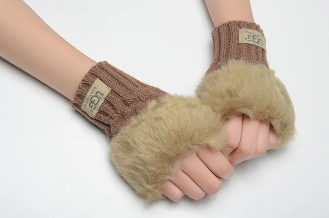 UGG Brown Beige Ribbed Shearling-Trimmed Cuff Knit Gloves 14