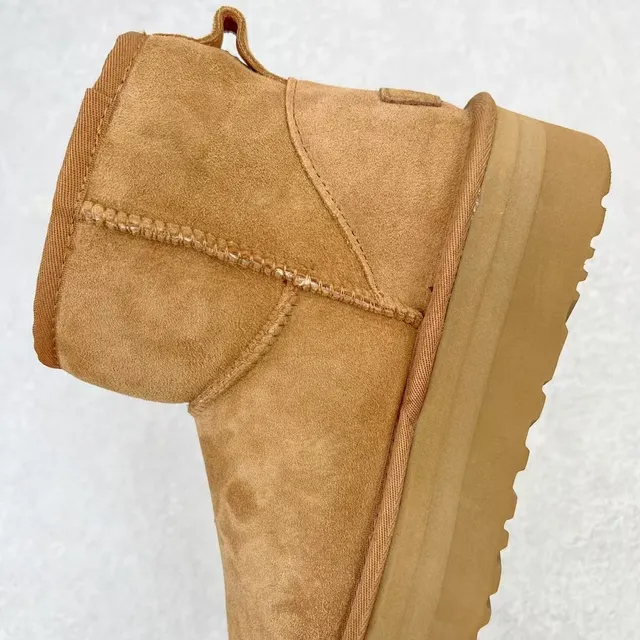 UGG Brown Platform Sole Suede Upper Snow Boots 7