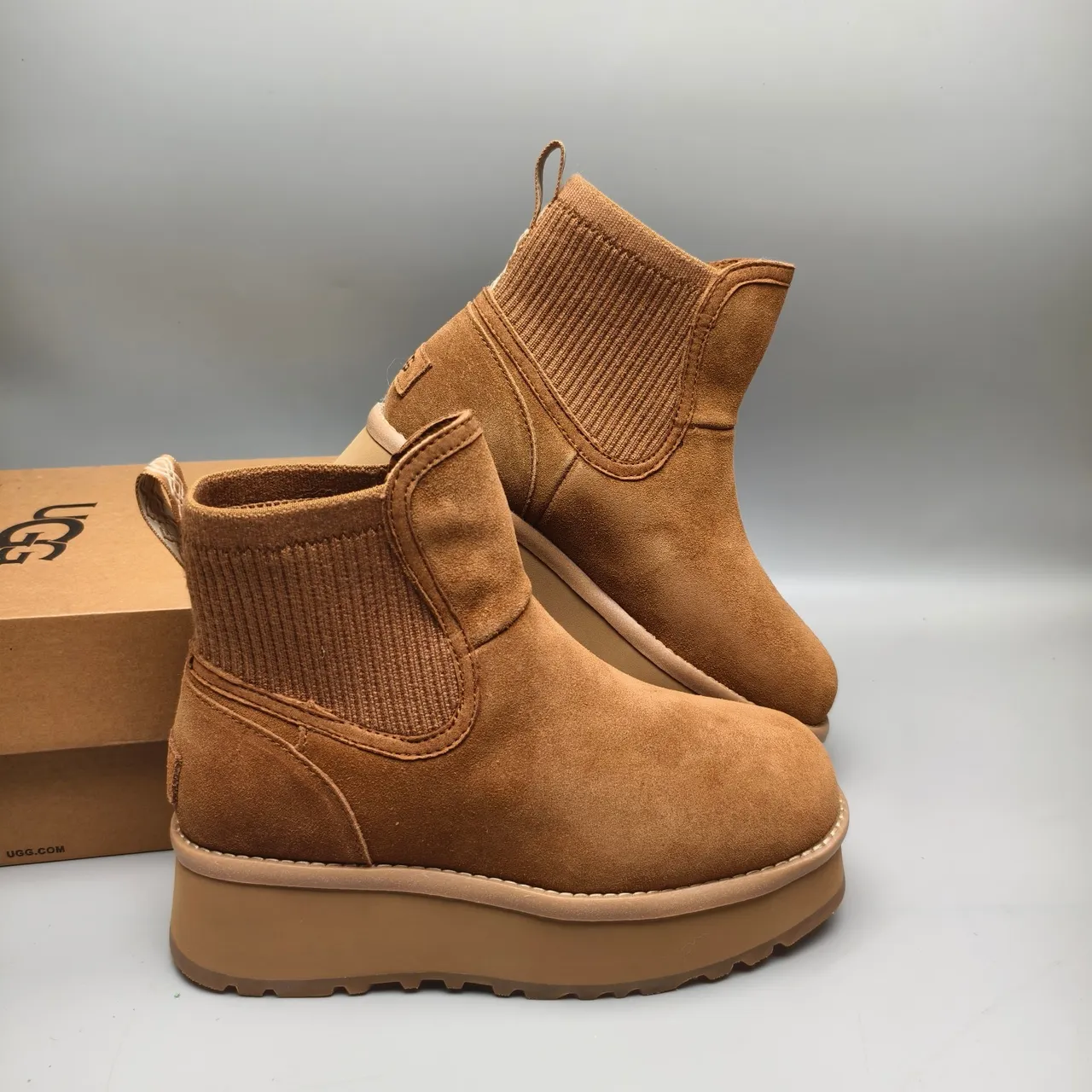 UGG Brown Suede Upper Ribbed Knit Collar Chelsea Boots 6