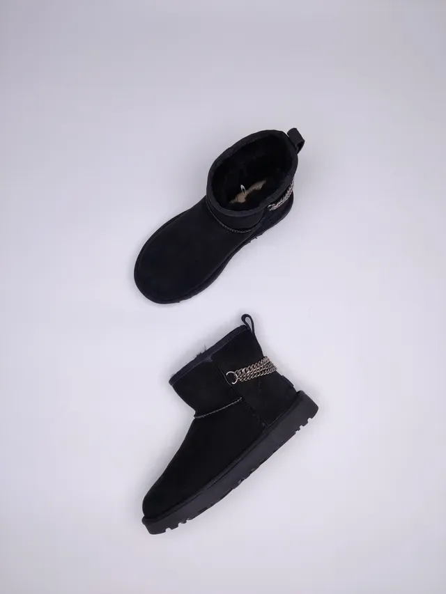 UGG Classic Mini কালো সুয়েড শিয়ারলিং লাইন্ড স্নো বুট 4