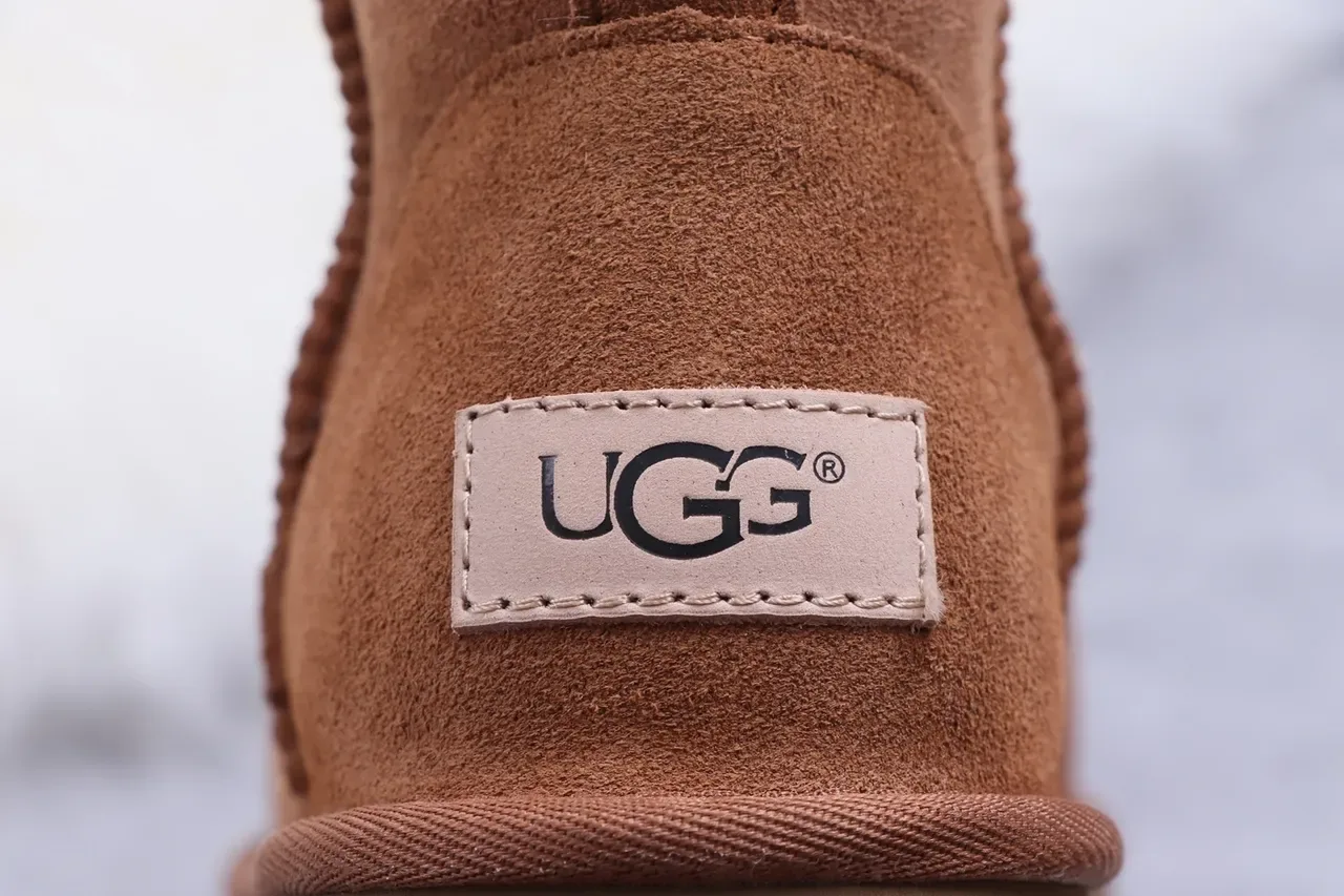 UGG Classic Mini Chestnut Brown Suede Shearling-Lined Snow Boots 11