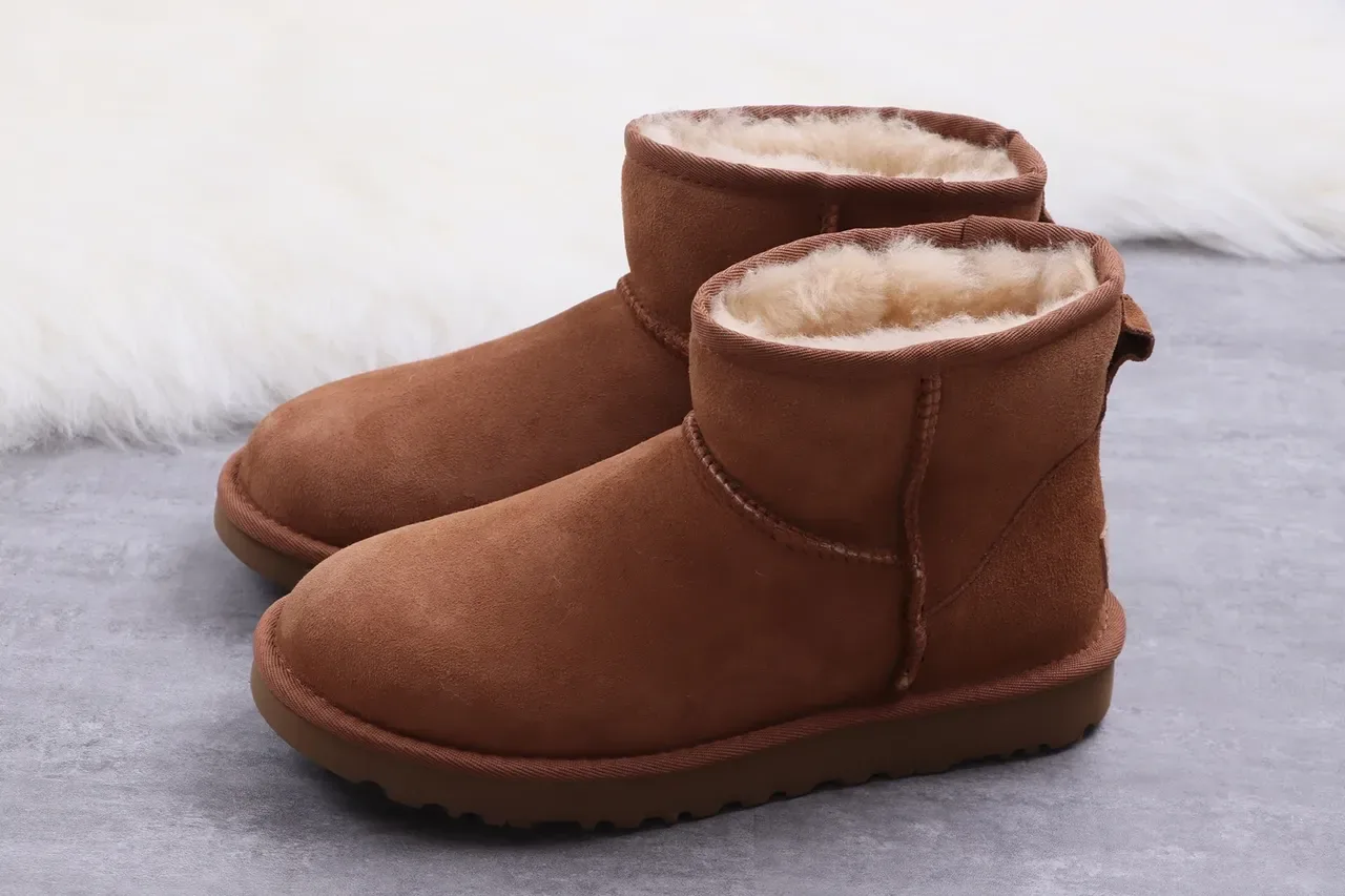 UGG Classic Mini Chestnut Brown Suede Shearling-Lined Snow Boots 13