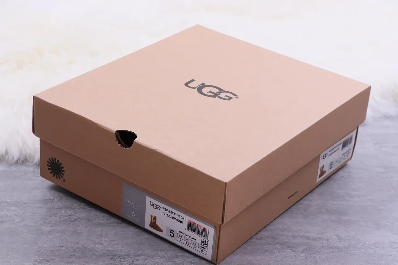 UGG Classic Short Chestnut Brown Shearling-Lined Snow Boots 2