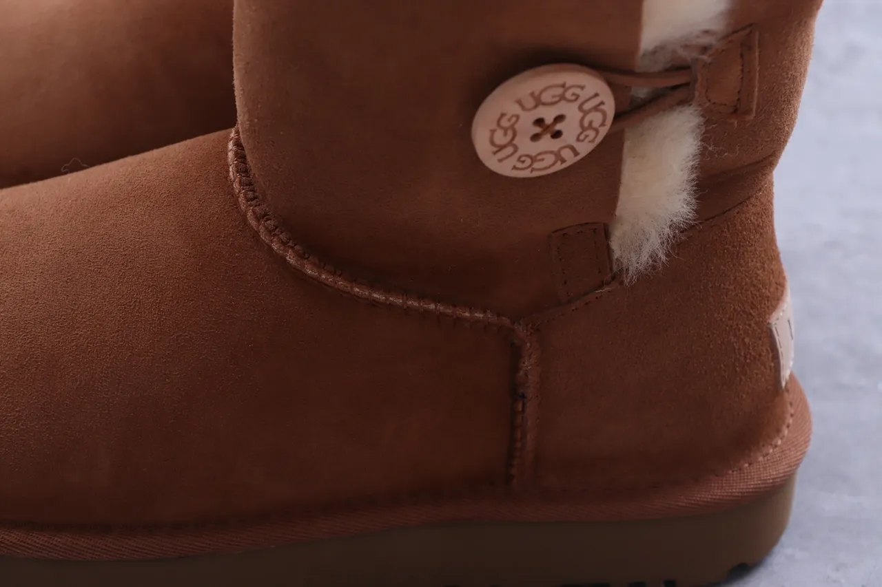 UGG Classic Short Chestnut Brown Shearling-Lined Snow Boots 6