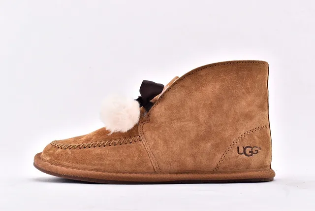 UGG Dakota Brown White Suede Upper Shearling-Lined Casual Shoes 8
