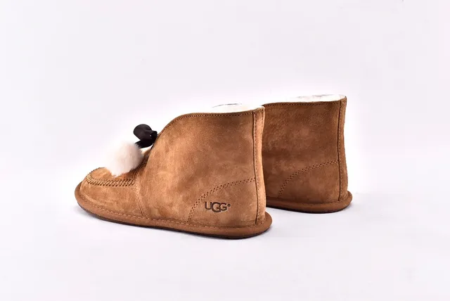 UGG Dakota Brown White Suede Upper Shearling-Lined Casual Shoes 14