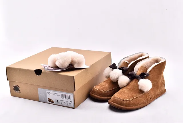 UGG Dakota Brown White Suede Upper Shearling-Lined Casual Shoes 15