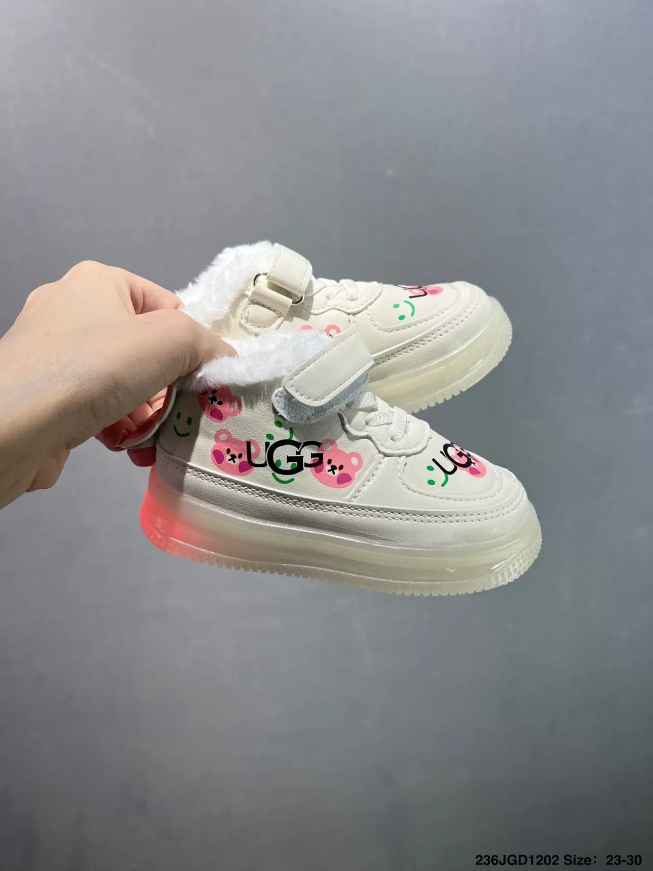 UGG Enfants Sneakers Lifestyle avec Motif Ours Lumineux à la Cheville Haute 11