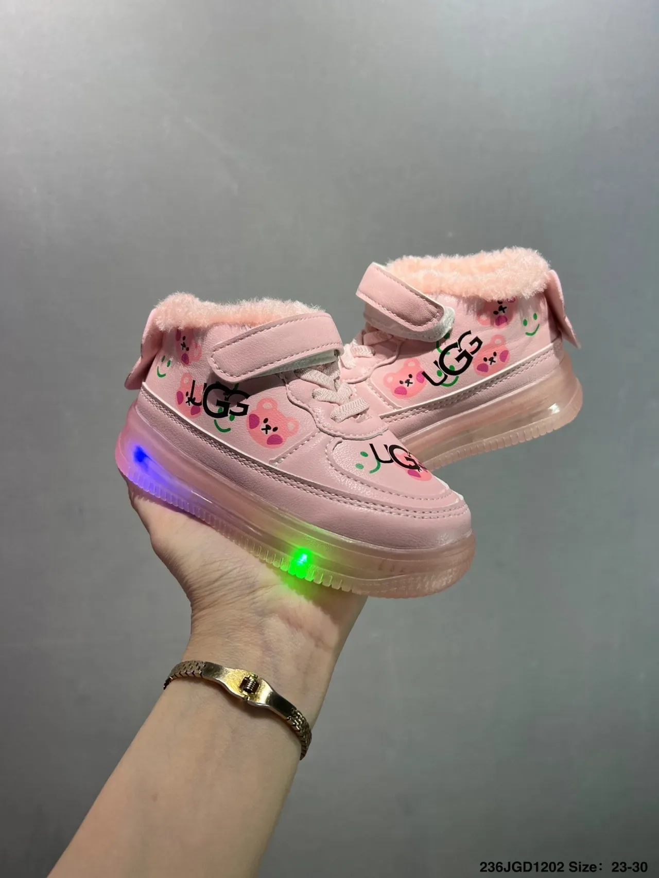 UGG Enfants Sneakers Lifestyle avec Motif Ours Lumineux à la Cheville Haute 19