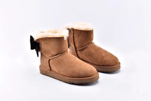 UGG Mini Bailey Bow Chestnut Snow Boots 9
