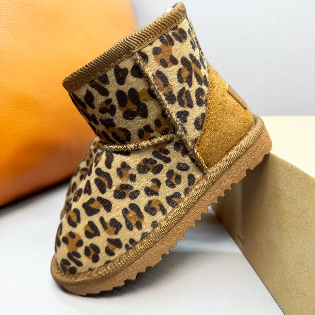 UGG Multicolor Beige Suede Upper Shearling-Lined Cuff Snow Boots 13