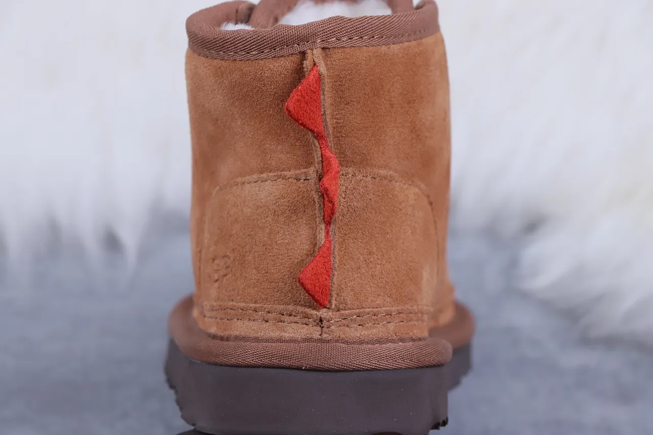 UGG Spike-Trimmed Suede Shearling-Lined Snow Boots 5