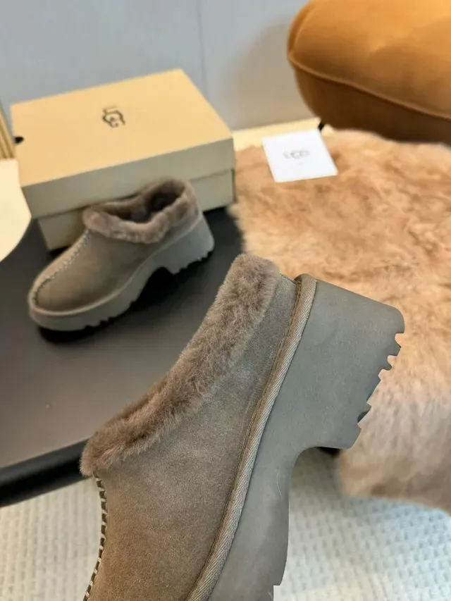UGG Tasman Beige Gray Suede Upper Shearling Lining Casual Shoes 5