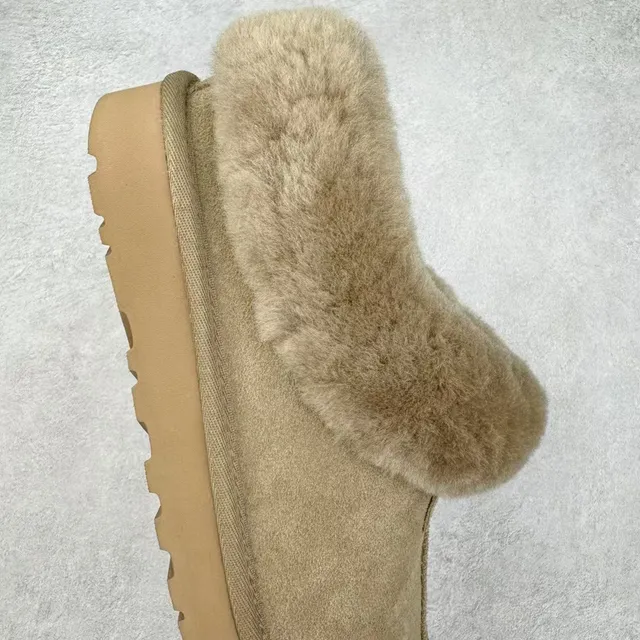 UGG Tasman Beige Shearling-Lined Suede Upper Casual Shoes 6