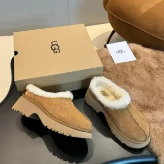 UGG Tasman Beige White Platform Sole Shearling-Lined Casual Shoes