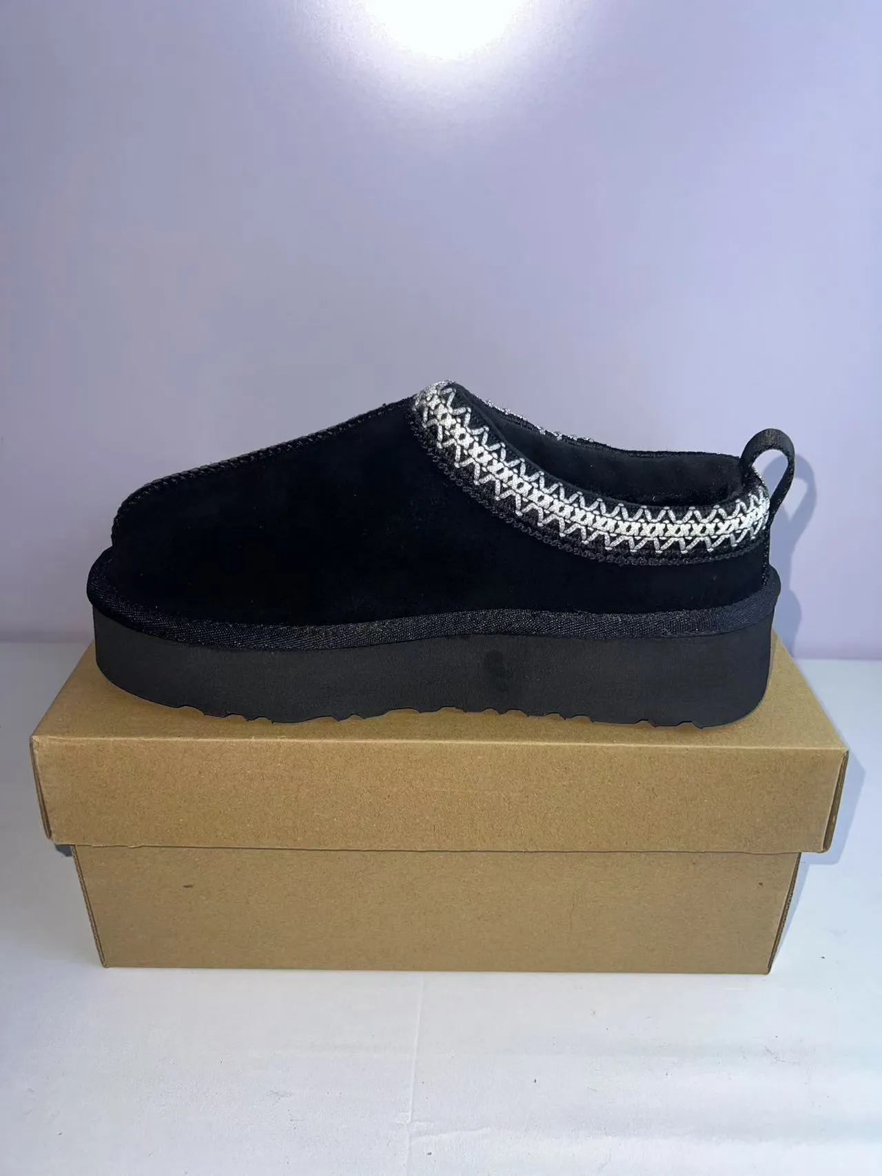 UGG Tasman Noir Argent Semelle Plateforme Bordure Tressée Col Chaussures Casuales 2