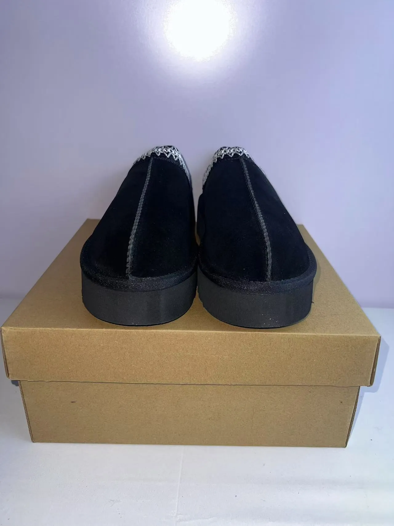 UGG Tasman Noir Argent Semelle Plateforme Bordure Tressée Col Chaussures Casuales 4