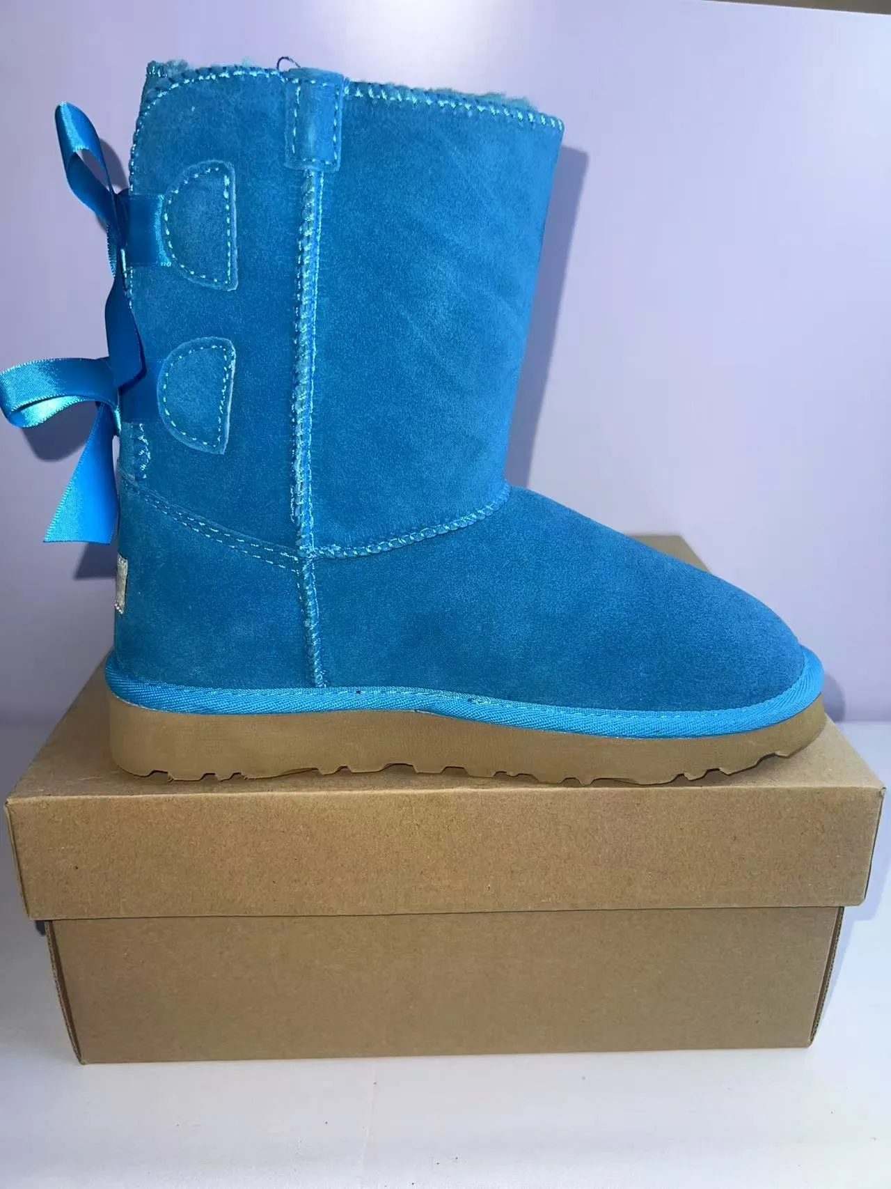 UGG تاسمان أحذية الثلج الأزرق من السويدي مع ربطة 2